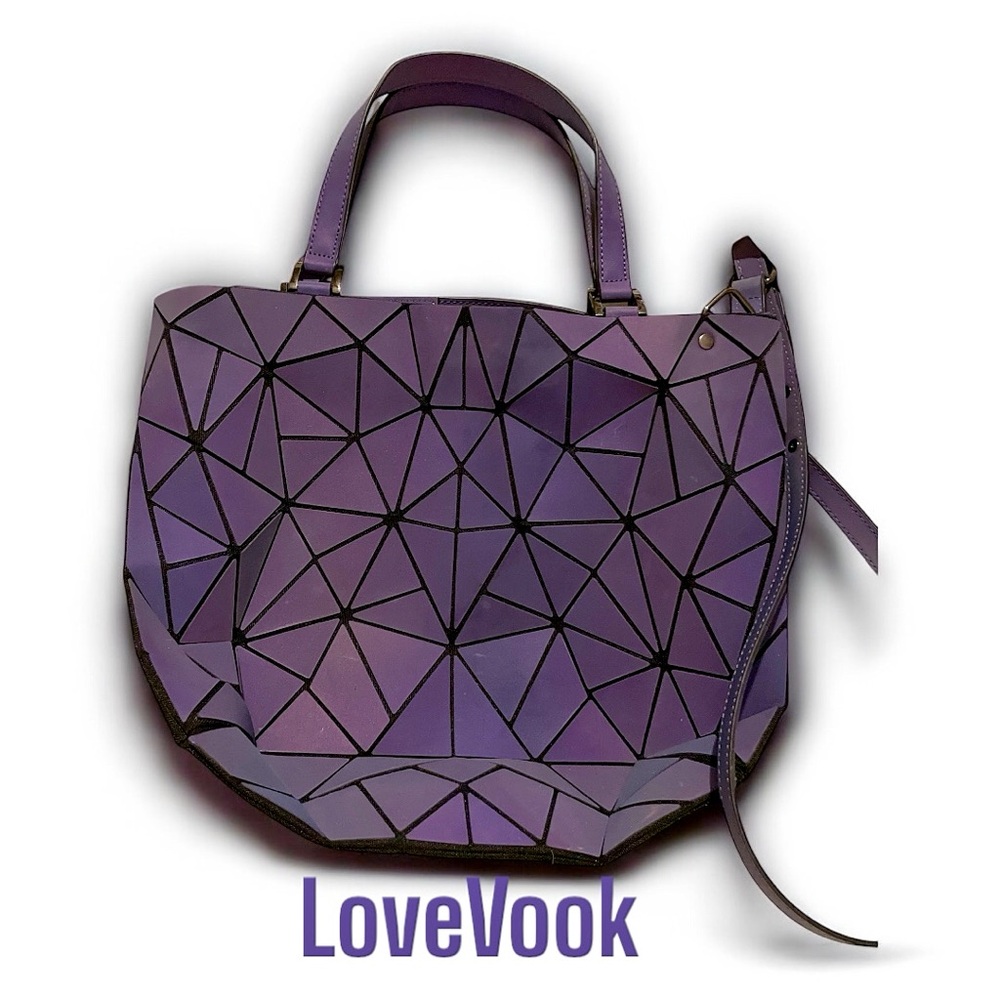 LoveVook Geometric Iridescent Luminous Purse